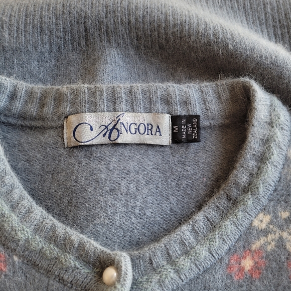 Vintage Spring Creek Angora Sweater Fair isle Blue Sheep Flower Cardigan Size M - Picture 6 of 8